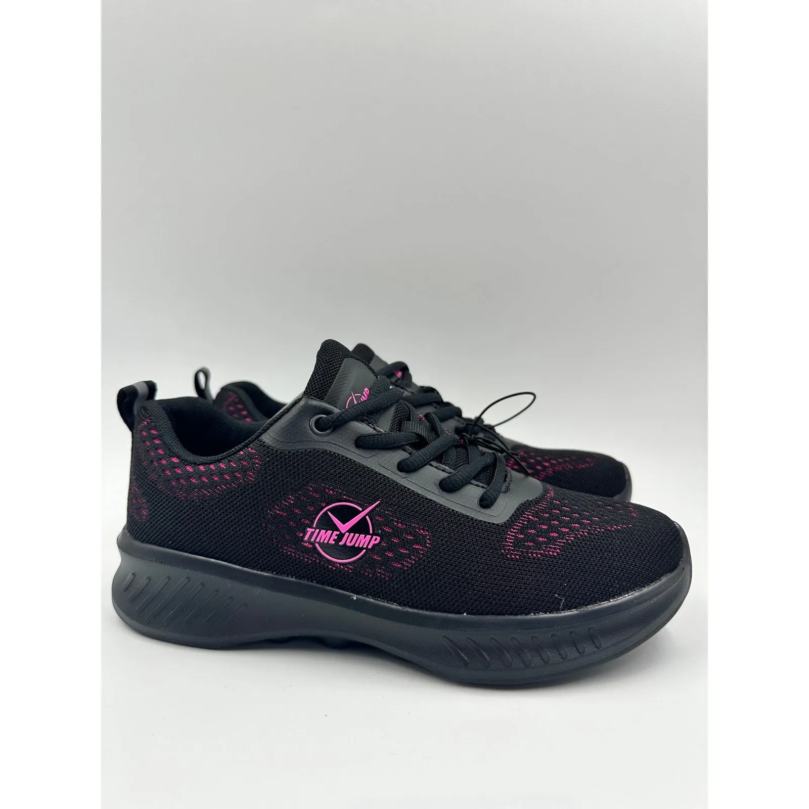 Women's Size 6, Black Low Top Sneakers w/ Pink Accents and Cushy Sole